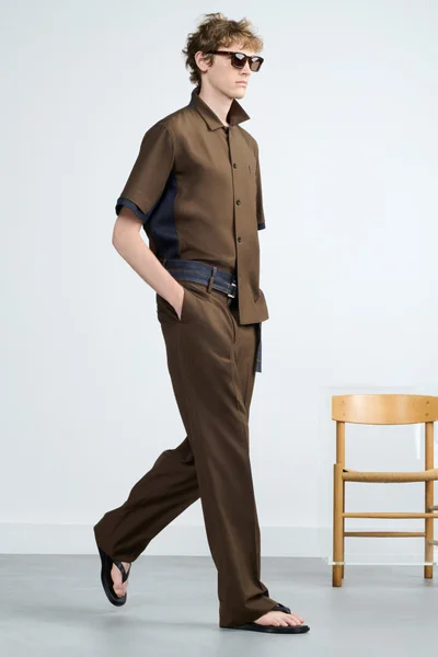 Look 18